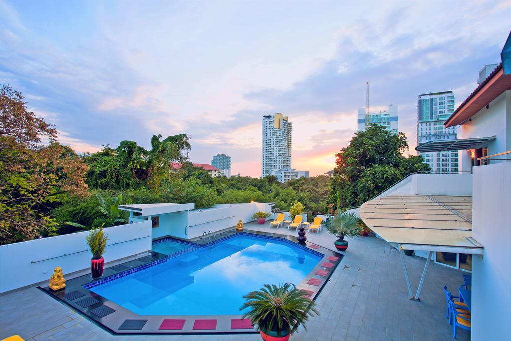 Sharrow Bay Villa Pattaya Exteriör bild