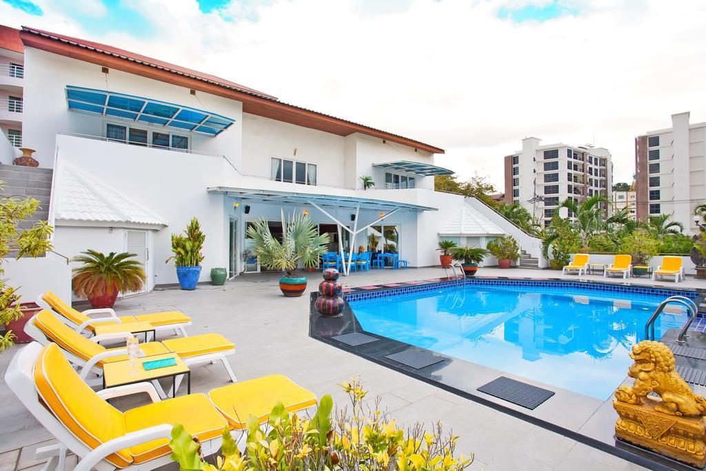 Sharrow Bay Villa Pattaya Exteriör bild