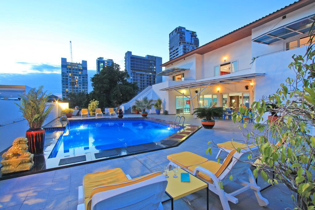 Sharrow Bay Villa Pattaya Exteriör bild