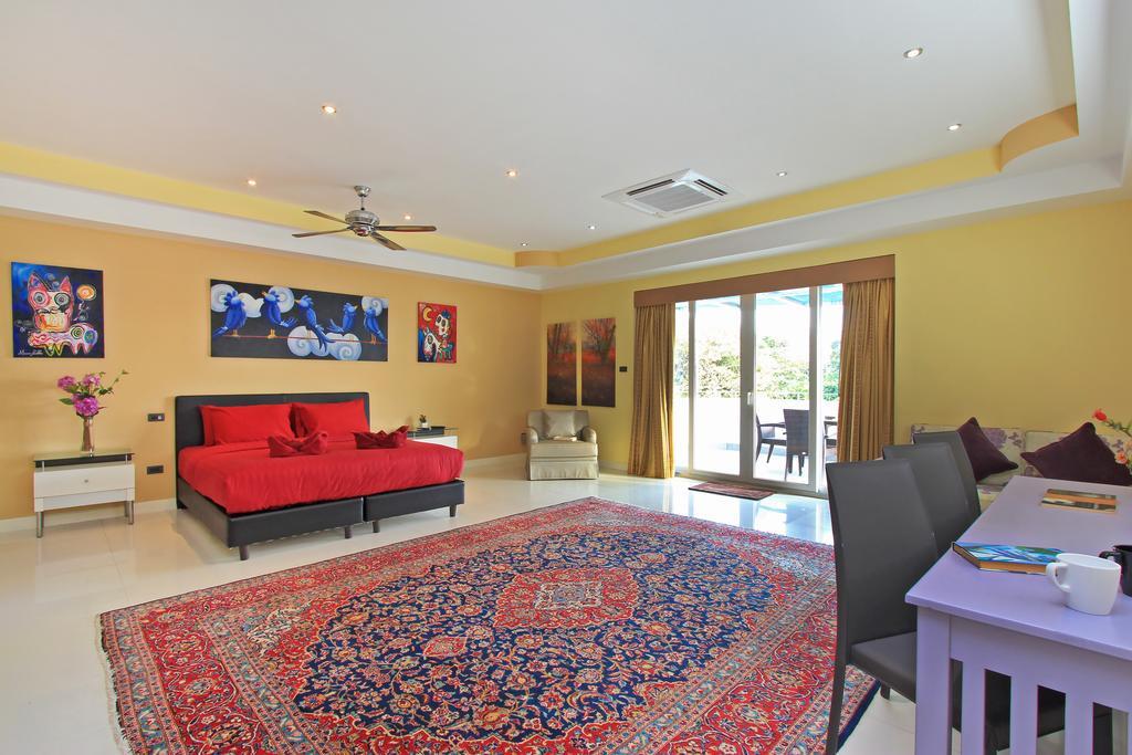Sharrow Bay Villa Pattaya Exteriör bild