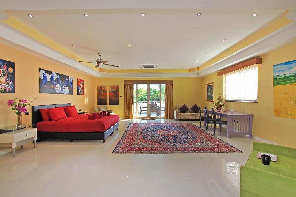 Sharrow Bay Villa Pattaya Exteriör bild