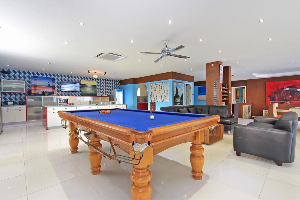 Sharrow Bay Villa Pattaya Exteriör bild