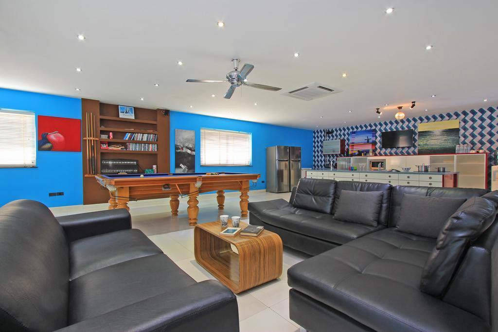 Sharrow Bay Villa Pattaya Exteriör bild